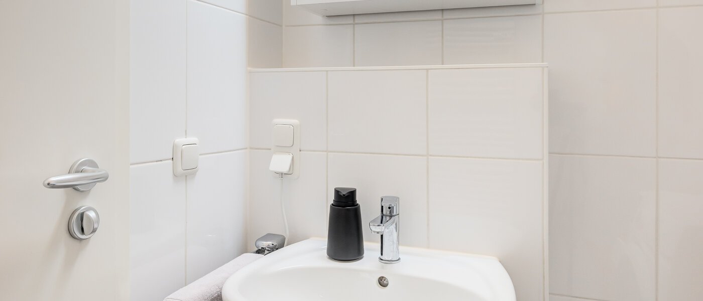 Flad München Neuhausen 03 Gæstetoilet 14083