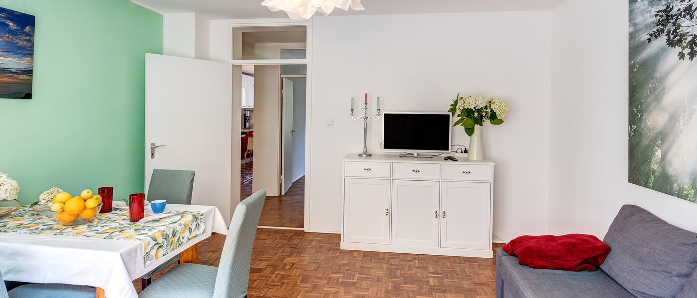 Lapos München Schwabing-West 04 Nappali 14090