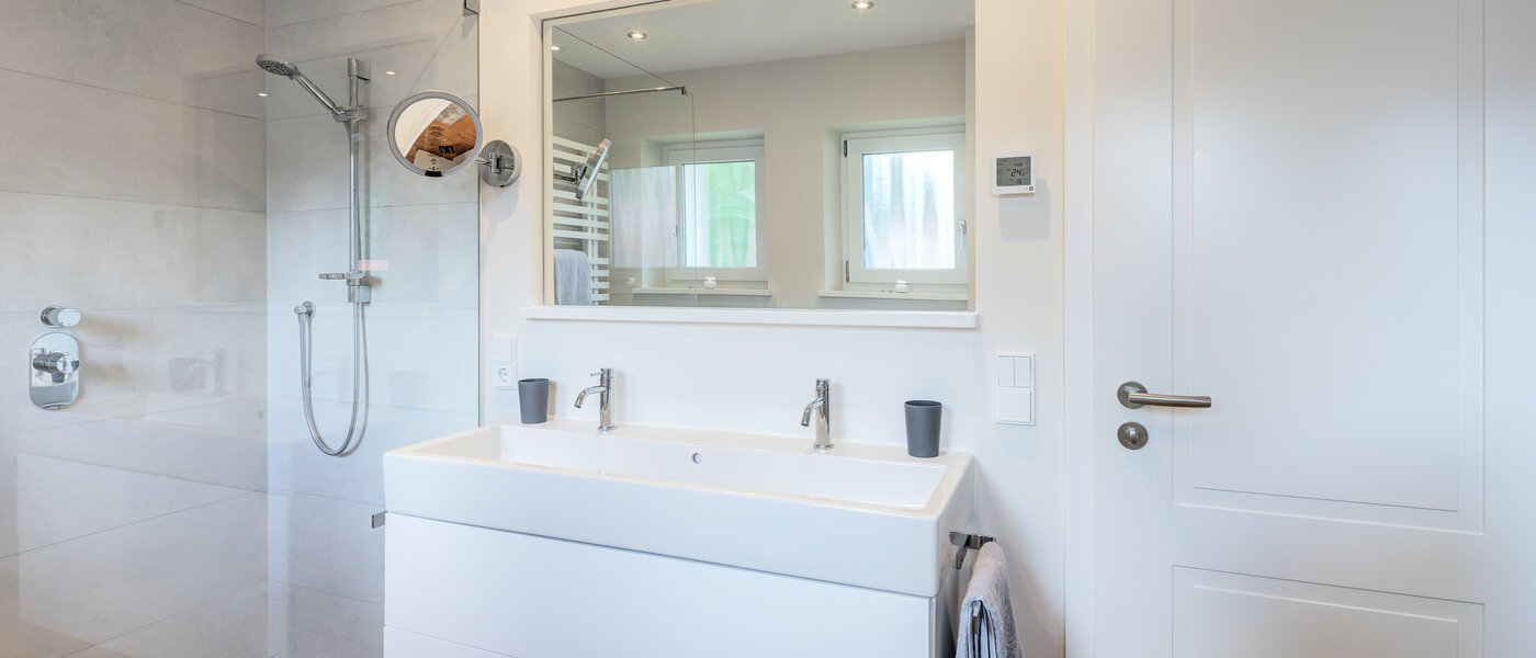 Platt Bad Wiessee 02 Badrum 14097