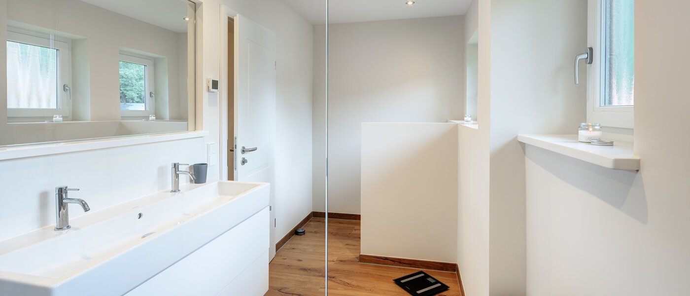 Platt Bad Wiessee 03 Badrum 14097