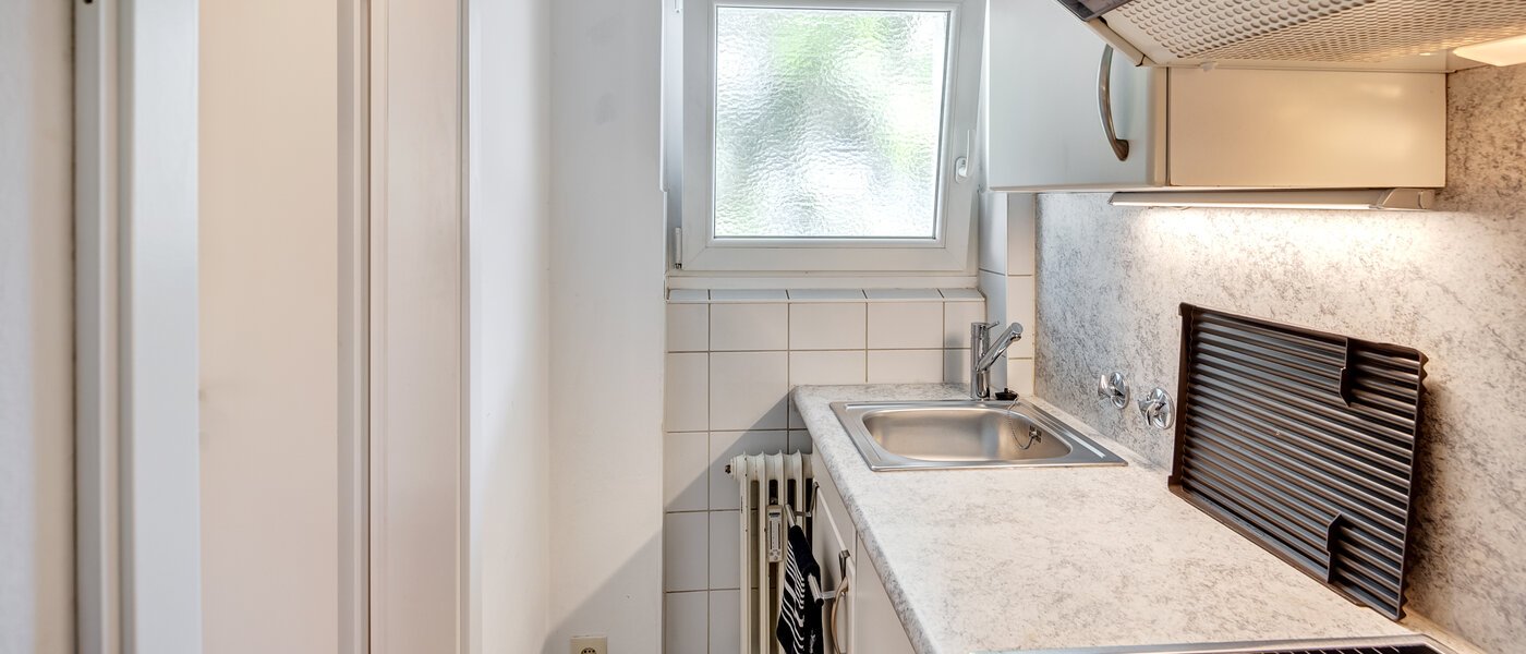 Lapos München Maxvorstadt - Westen 03 Konyha 14102