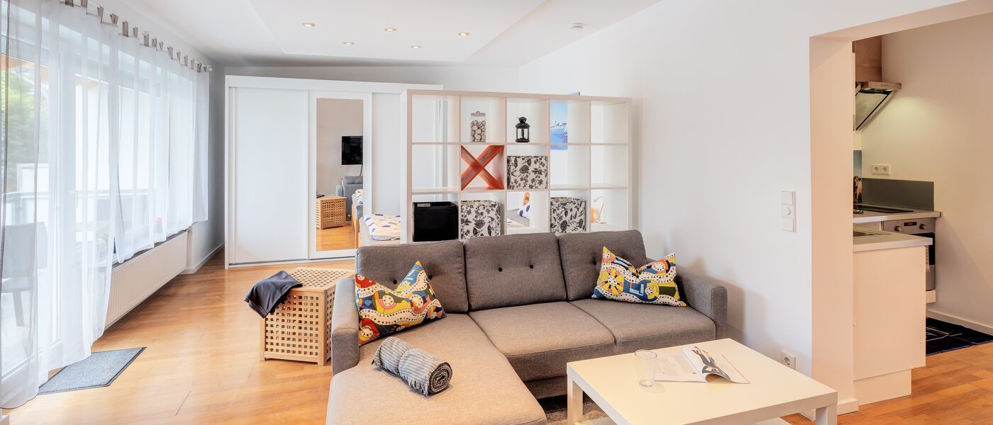 Ravna stran München Forstenried 02 Dnevni prostor 14109