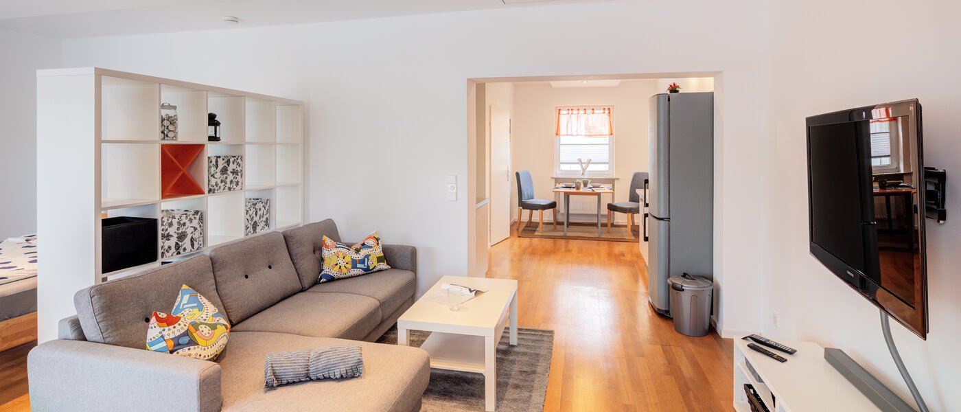 Ravna stran München Forstenried 03 Dnevni prostor 14109