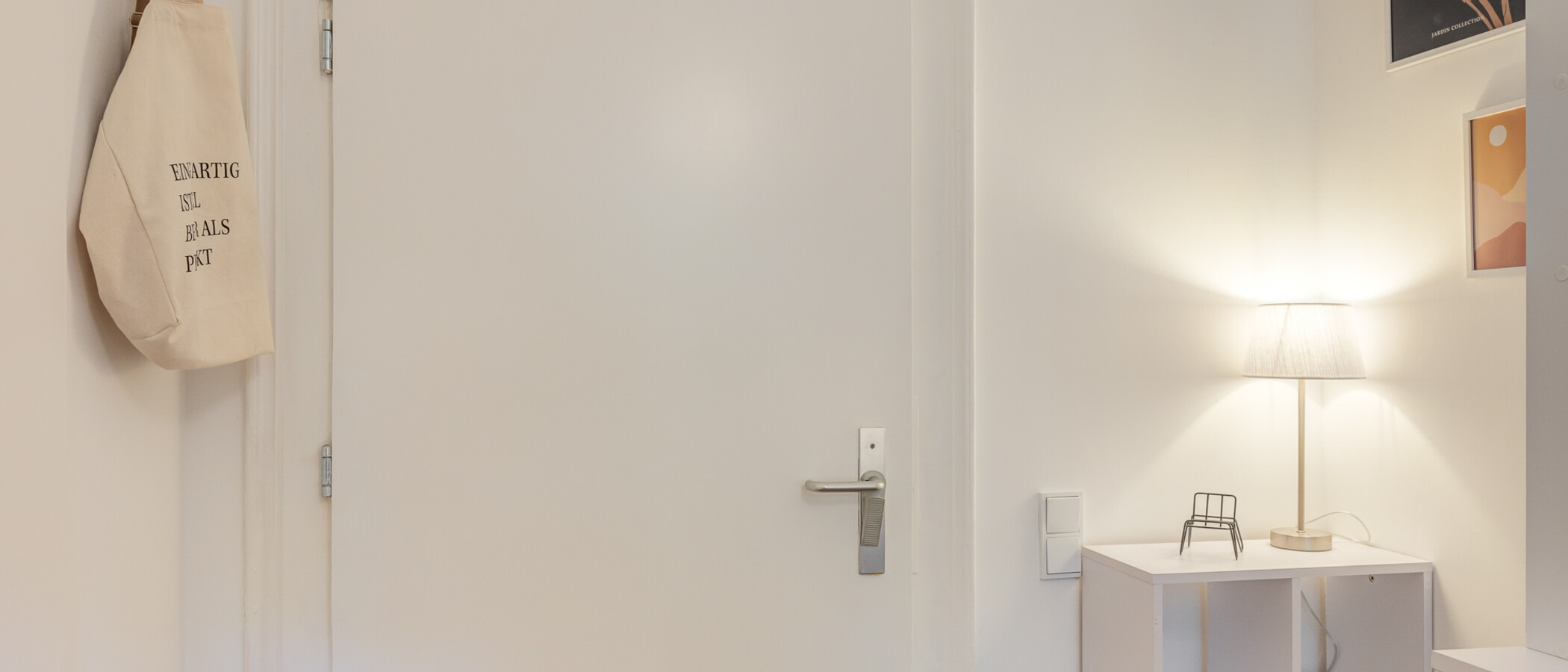 Płaski München Neuhausen 01 Korytarz/przejście 14110