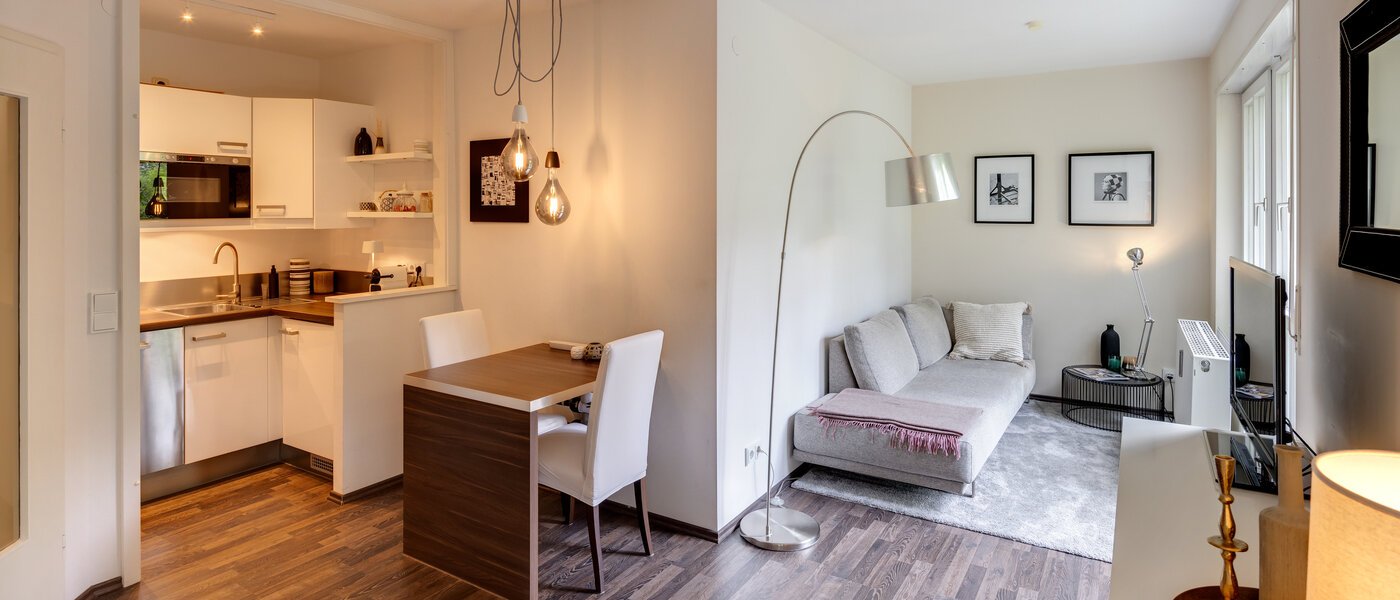 Ravna stran München Schwabing-Nord (zw. Belgrad- & Leopoldstraße) 01 Dnevni prostor 14138