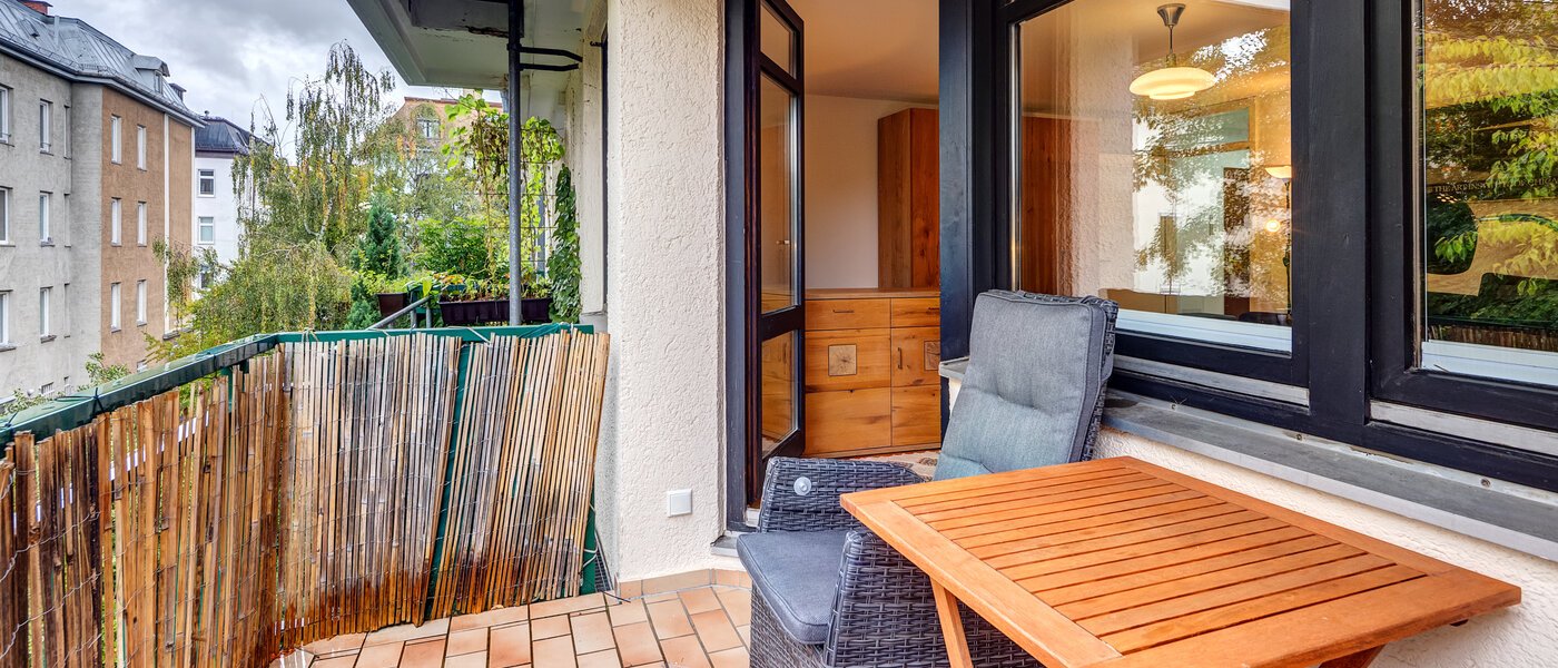 Ploché München Maxvorstadt - Rund um den Josephplatz 01 Balkon 14151