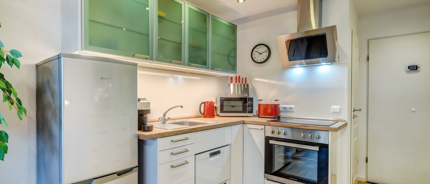 Плоский München Mittersendling 01 Кухня 14157