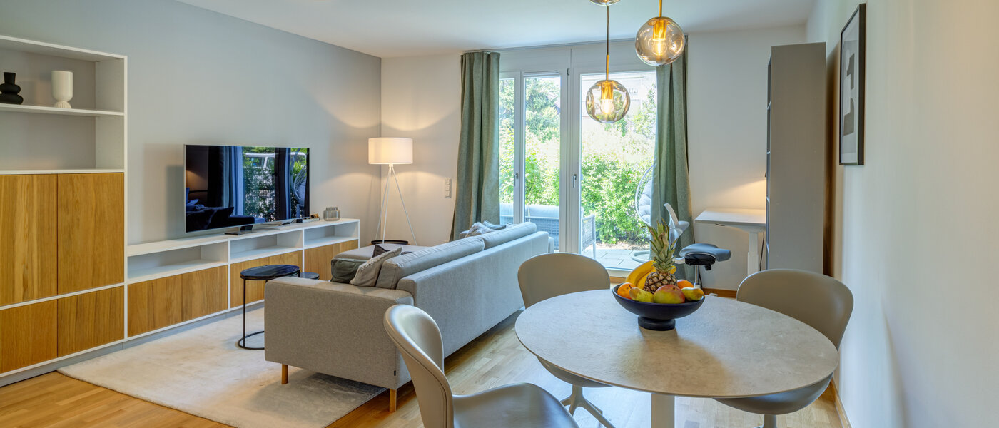 Lapos München Obermenzing 01 Nappali 14168