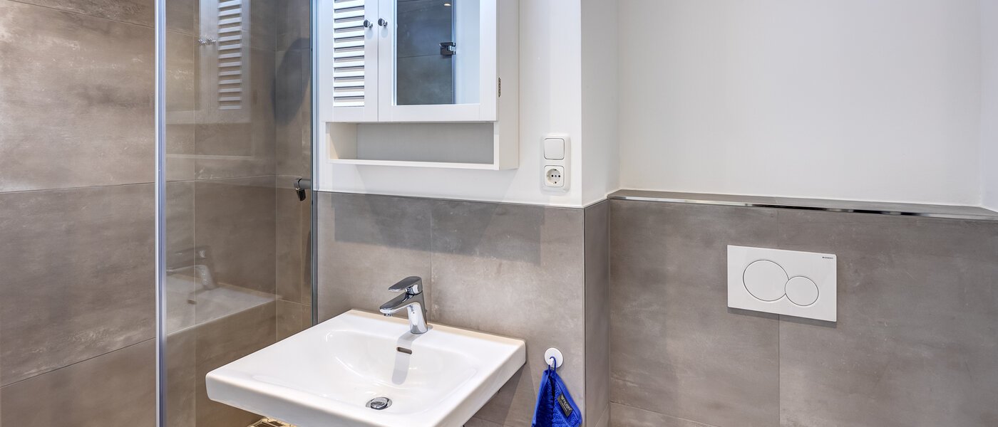 Řadový dům v centru města Germering 02 2. koupelna 14170