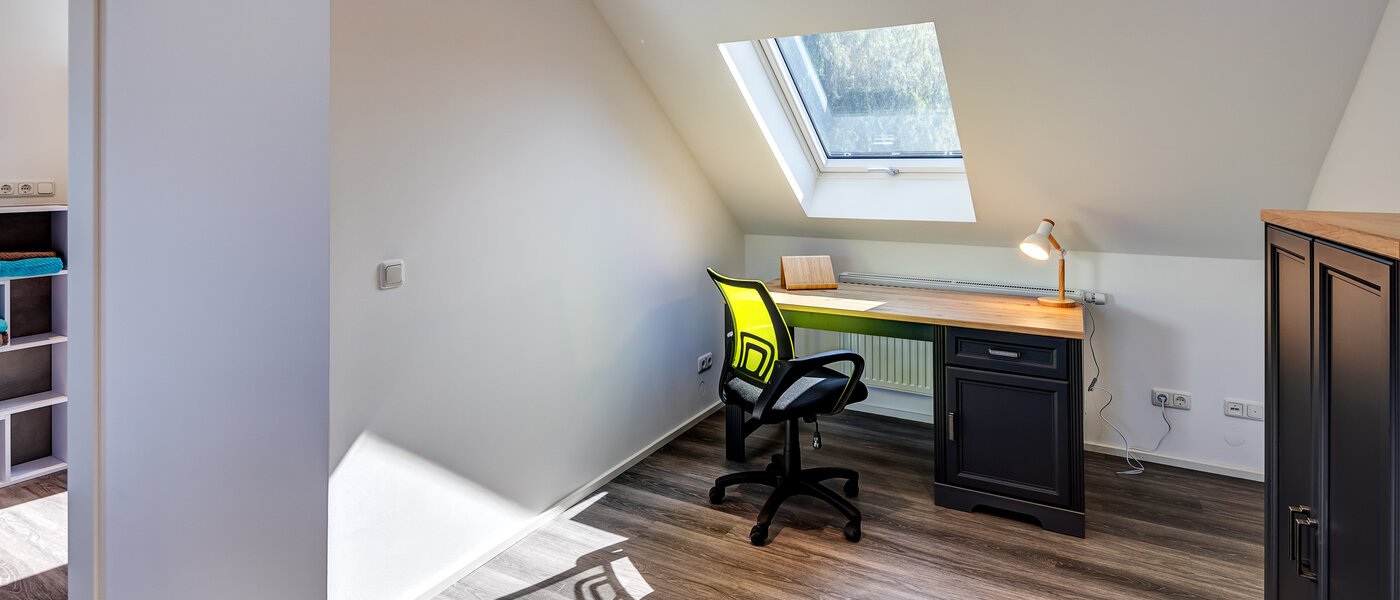 Řadový dům v centru města Germering 04 Pracovna/pokoj pro hosty 14170