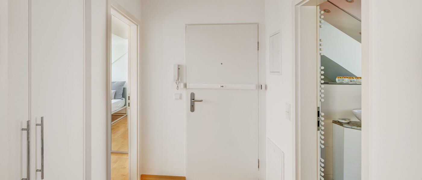 Mansardă plată München Bogenhausen 03 Coridor / hol 14171