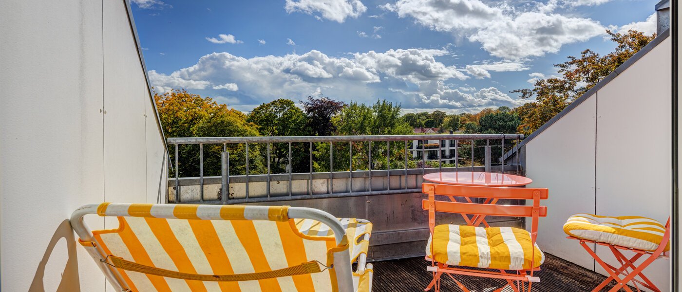 Mansardă plată München Bogenhausen 01 Loggia 14171