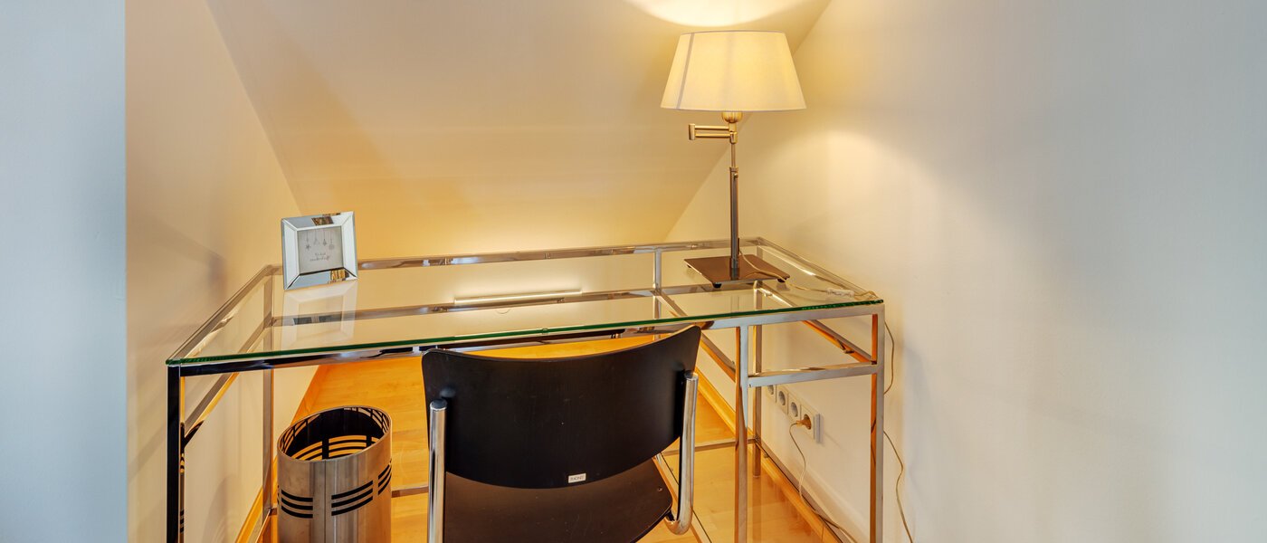 Mansardă plată München Bogenhausen 02 Zona de zi 14171