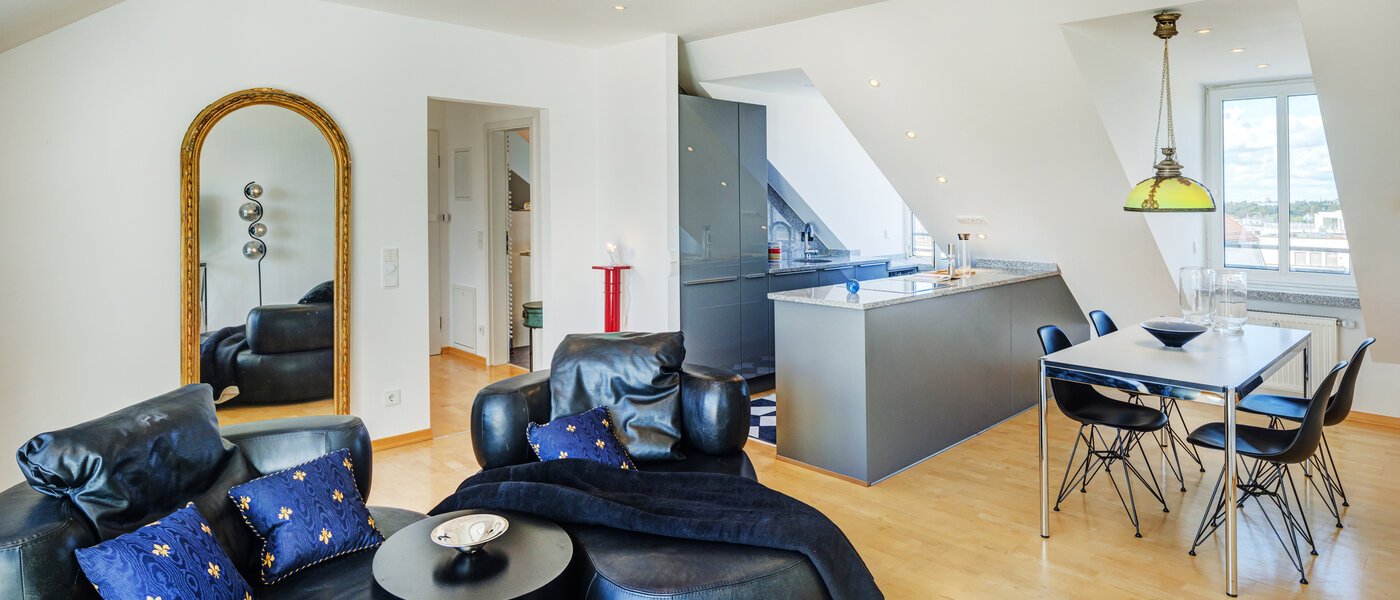 Mansardă plată München Bogenhausen 03 Zona de zi 14171