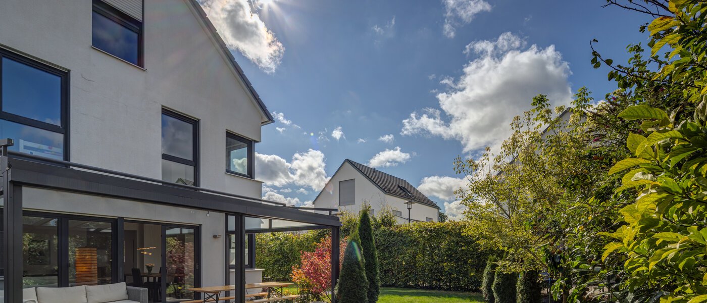 Fritliggende hus Olching 04 Have 14179