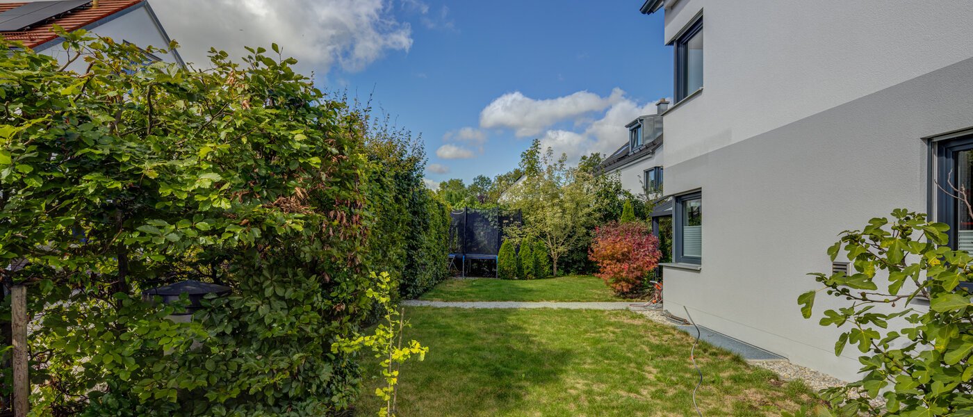 Fritliggende hus Olching 05 Have 14179