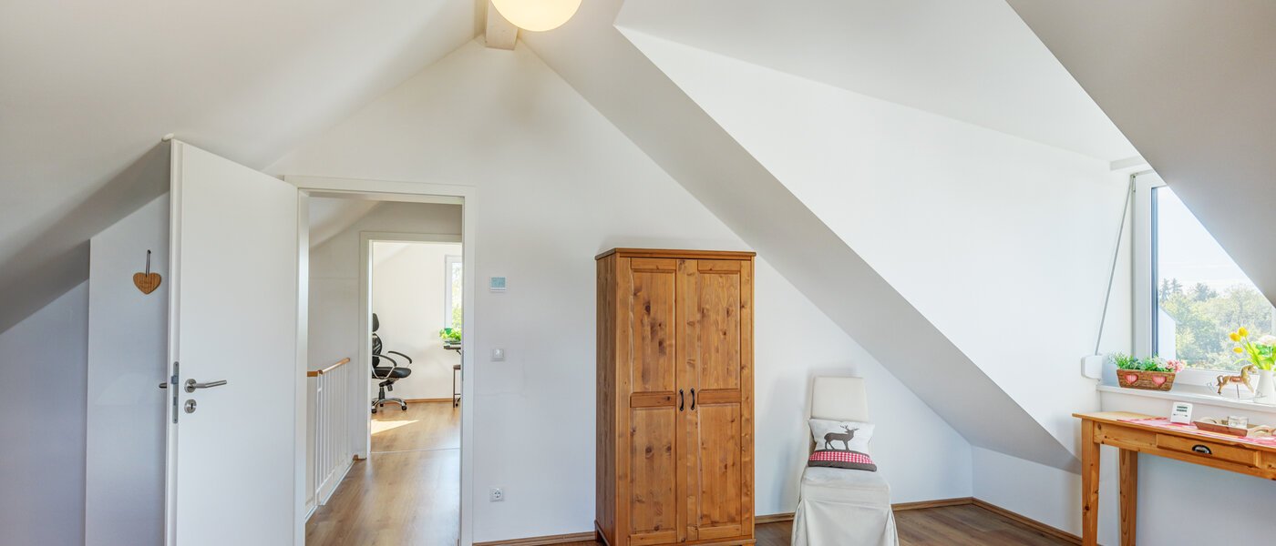 Fritliggende hus Olching 03 2. soveværelse 14179