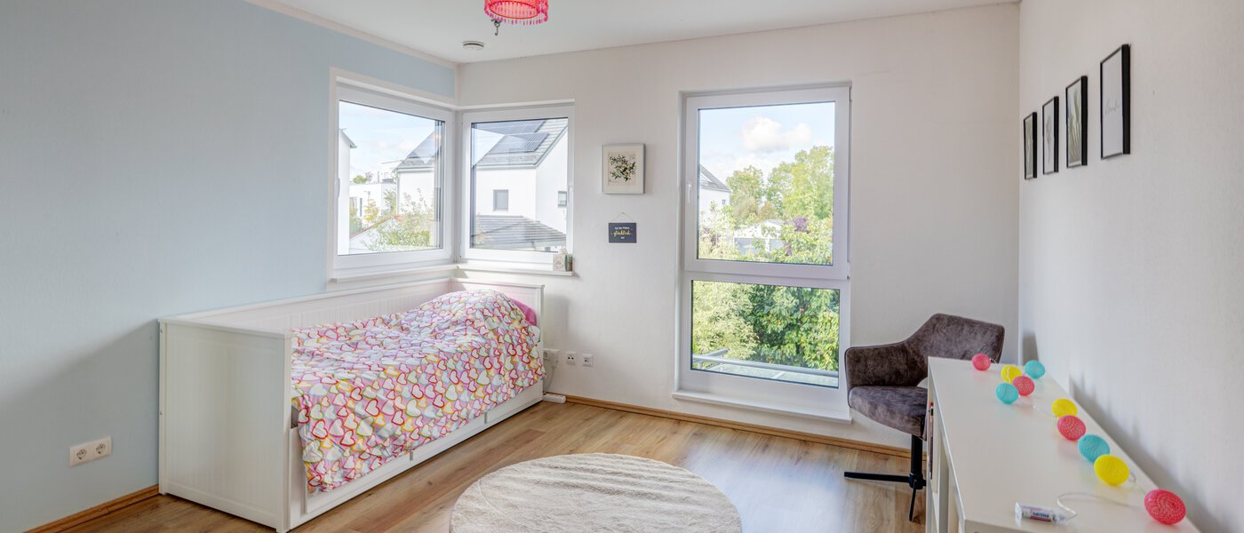 Fritliggende hus Olching 01 1. Børneværelse 14179