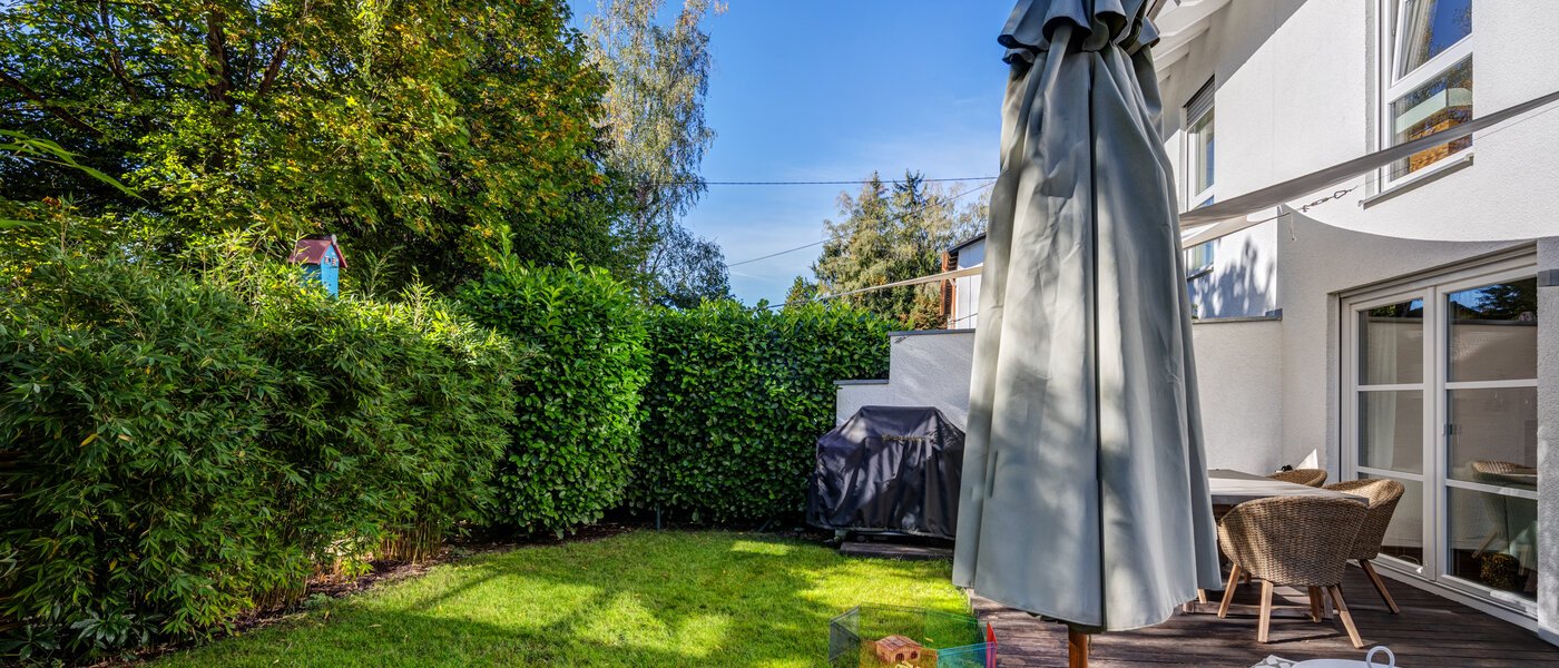 Двуетажна къща Ottobrunn 02 Градина 14180