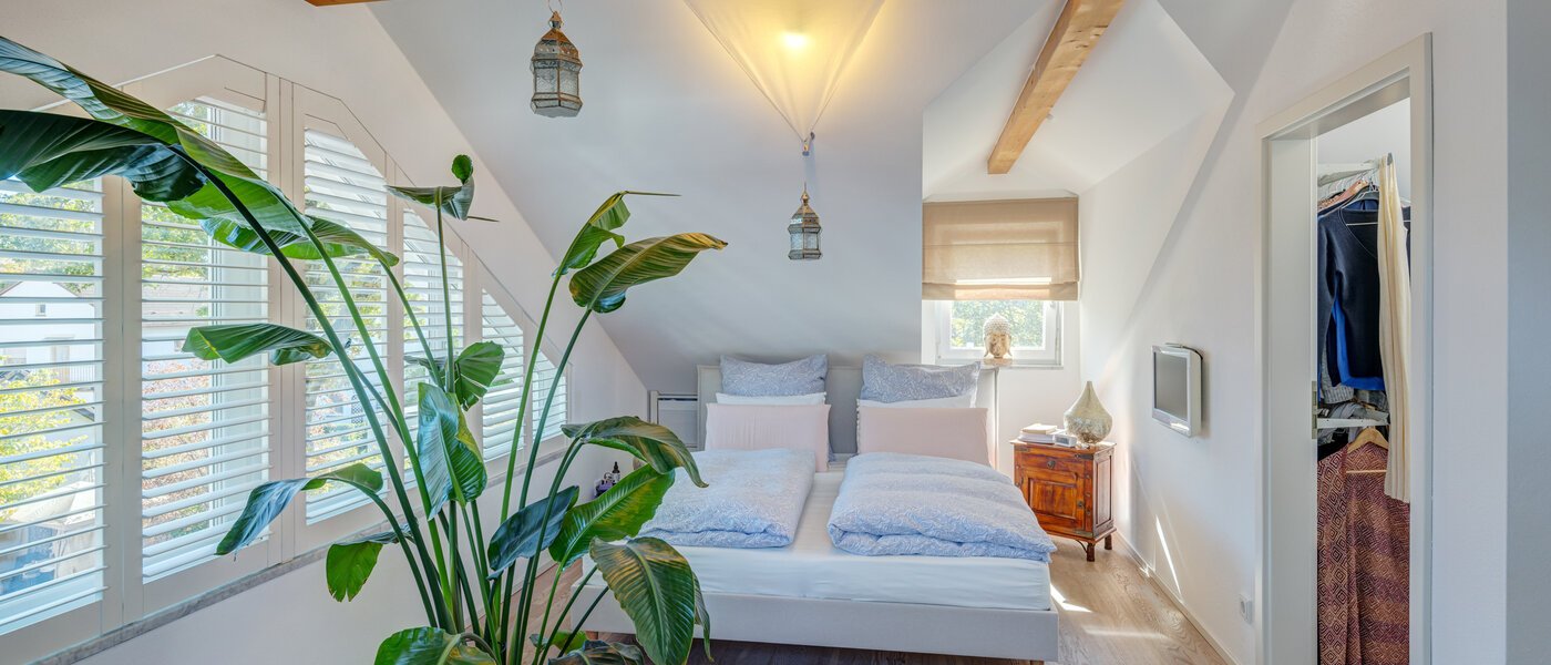 Двуетажна къща Ottobrunn 01 Първа спалня 14180