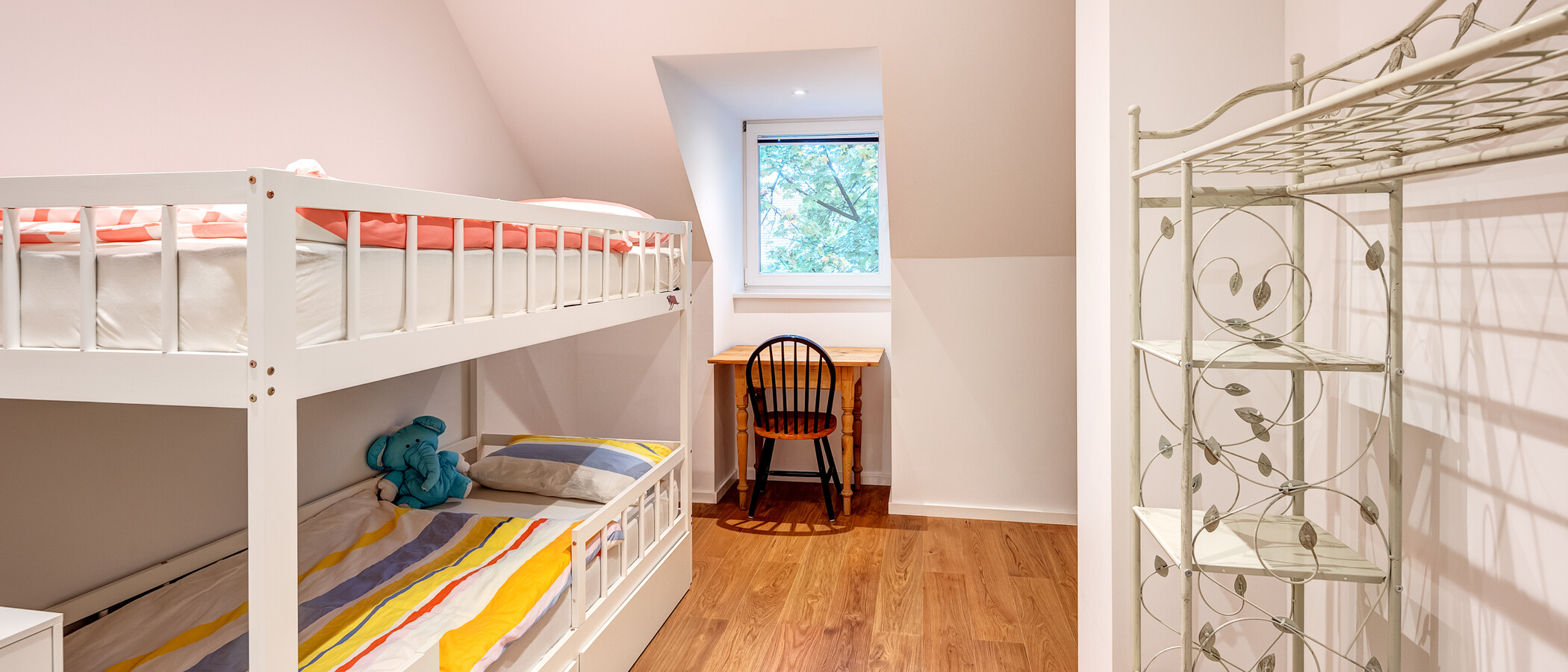 Maisonnette München Solln 01 Kinderkamer 14193