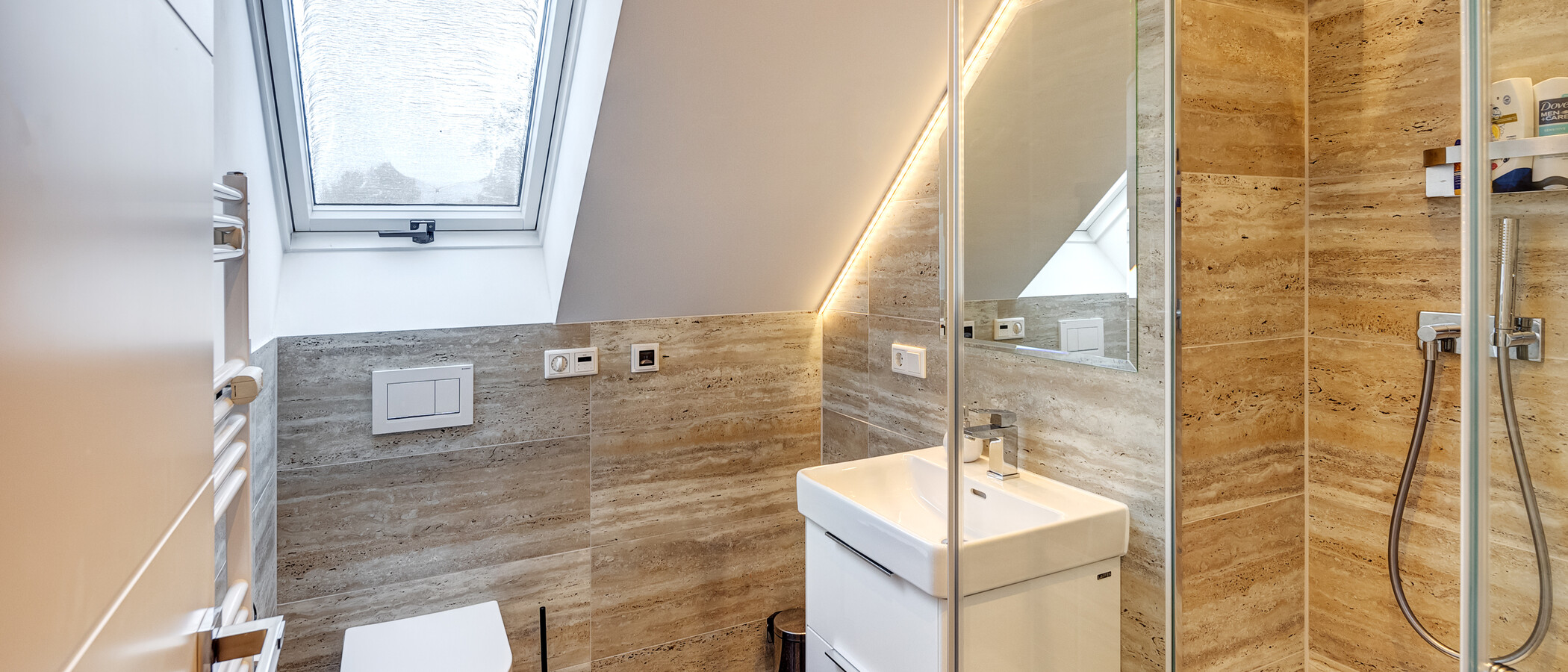 Maisonnette München Solln 01 2. badkamer 14193