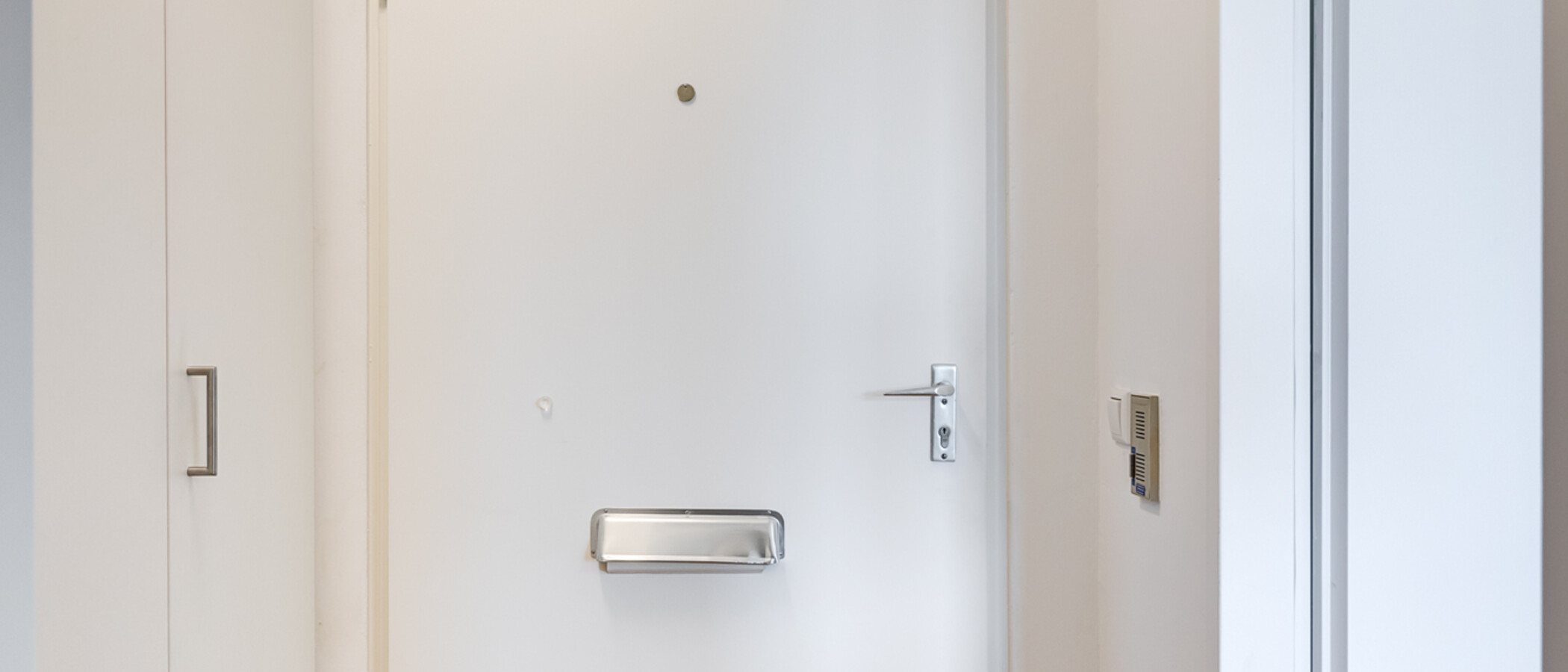 Плоский München Schwabing (rechts der Leopoldstraße) 02 Коридор/передпокій 14213