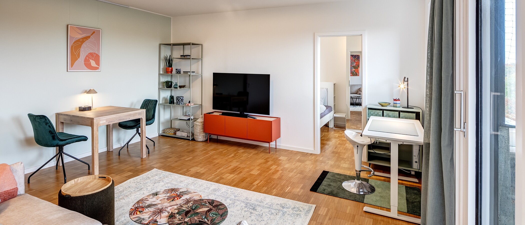 Плоский München Schwabing (rechts der Leopoldstraße) 01 Вітальня 14213