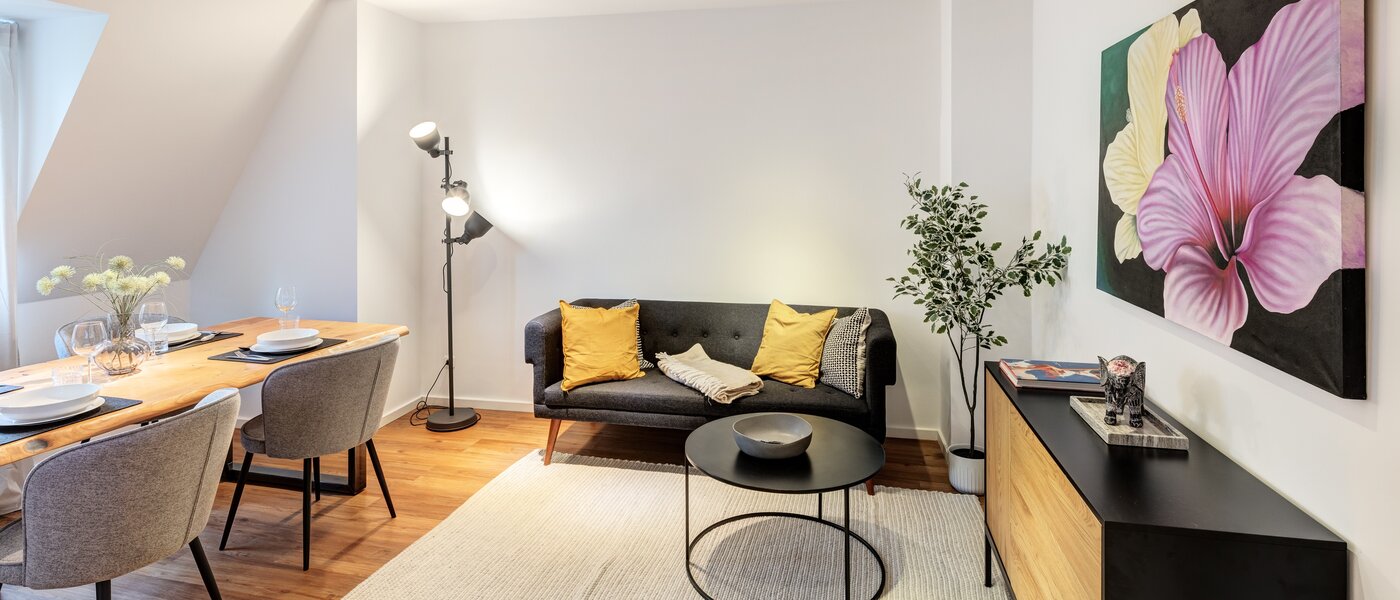 Düz München Thalkirchen 03 Oturma odası 14224