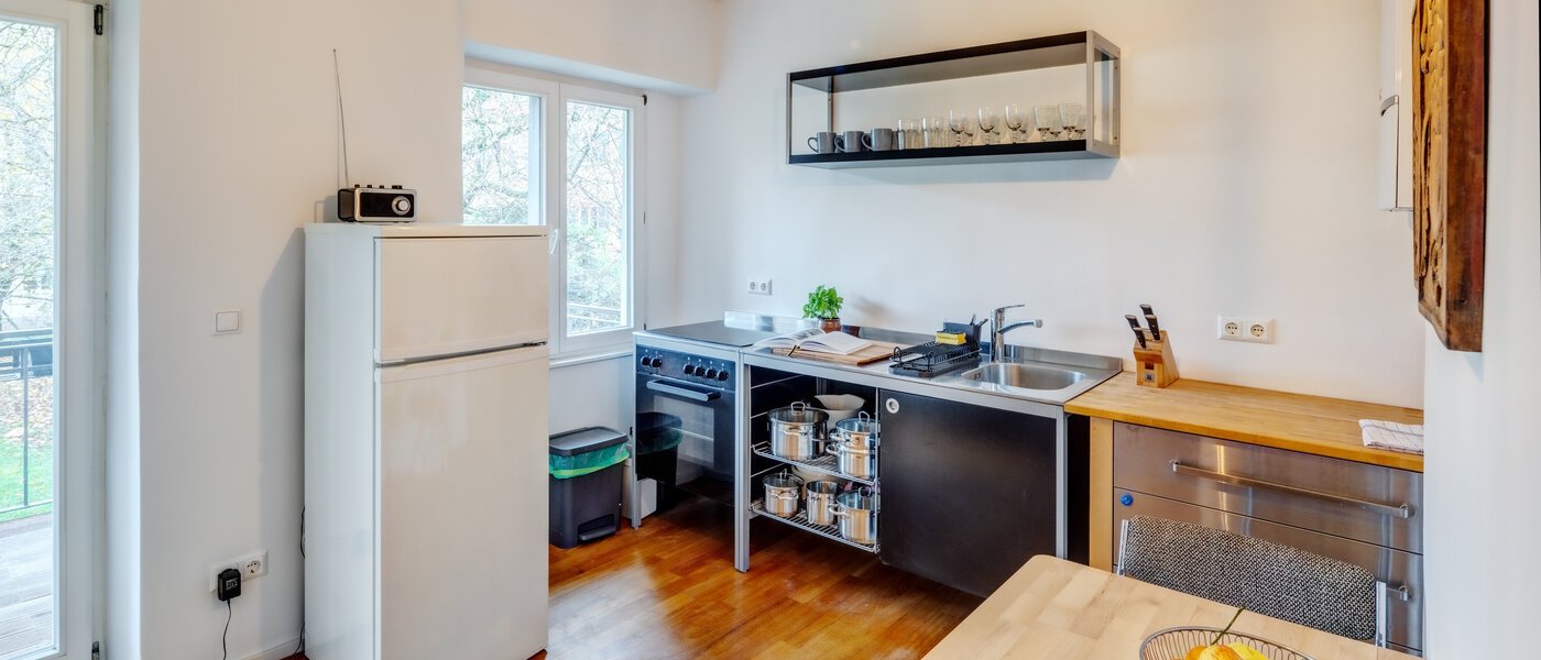 Ravna stran München Bogenhausen 01 Kuhinja 14241