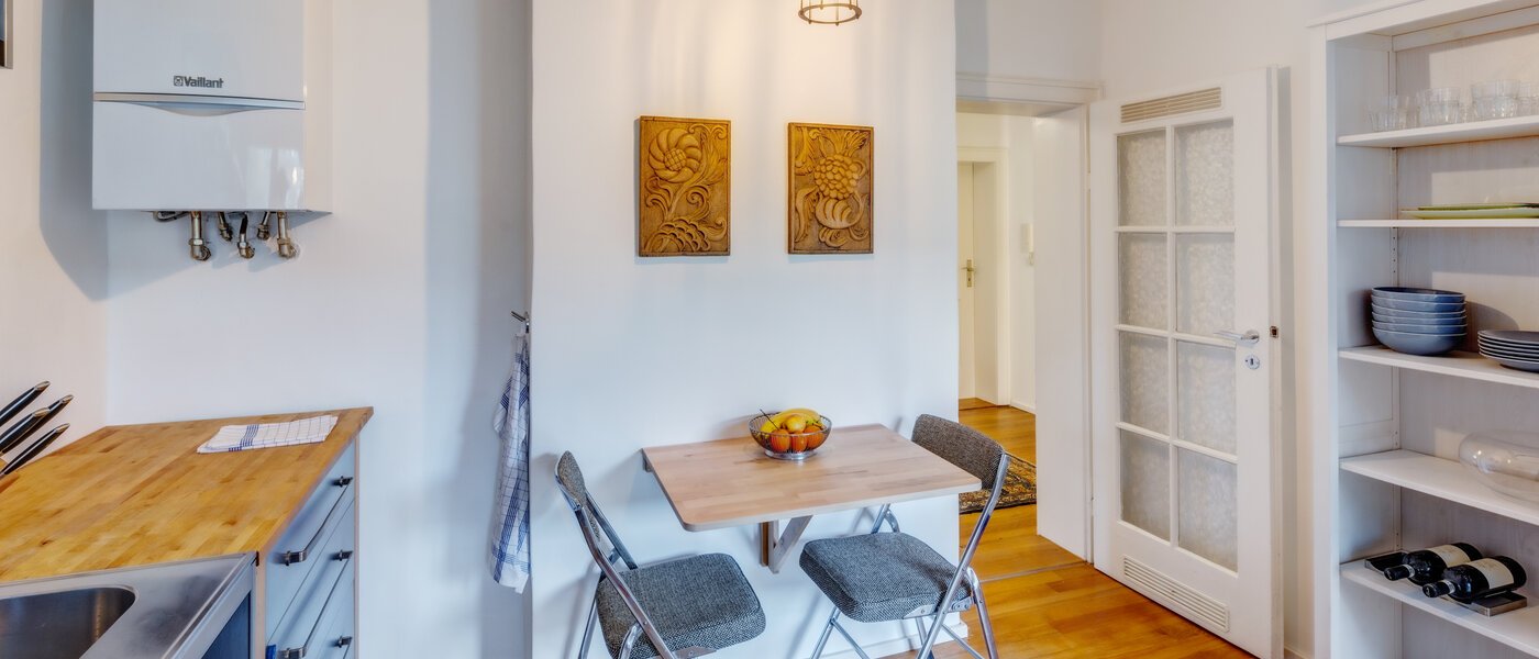 Ravna stran München Bogenhausen 02 Kuhinja 14241