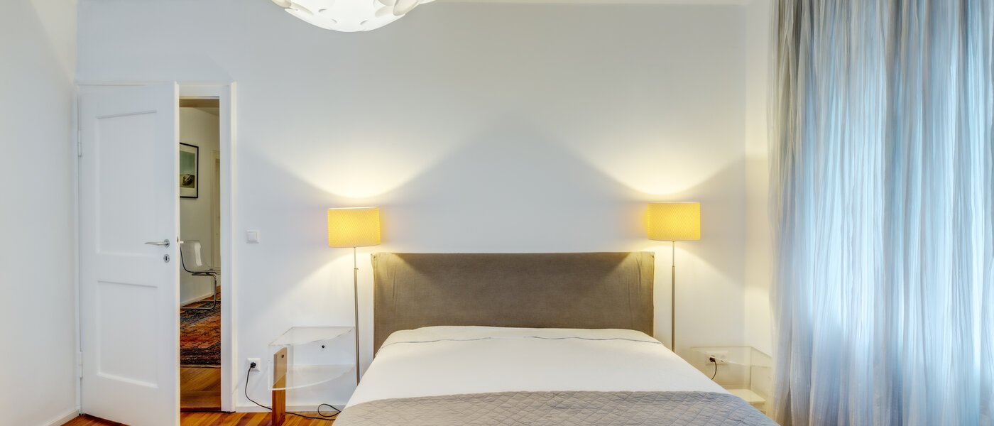 Ravna stran München Bogenhausen 04 Spalnica 14241