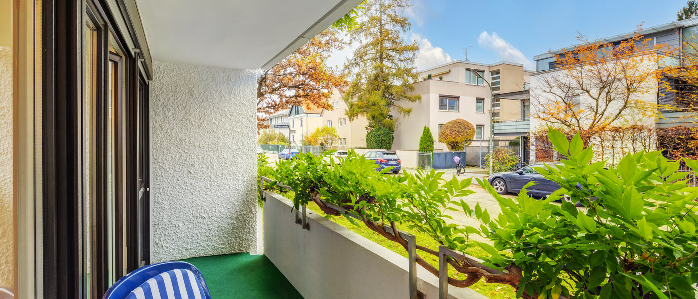 플랫 München Milbertshofen 01 발코니 14242