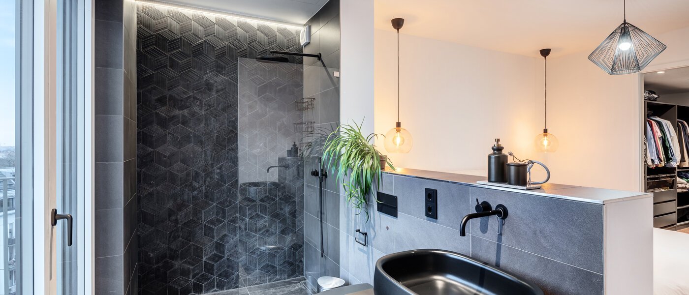 Penthouse byt München Au 01 1. kúpeľňa 14243