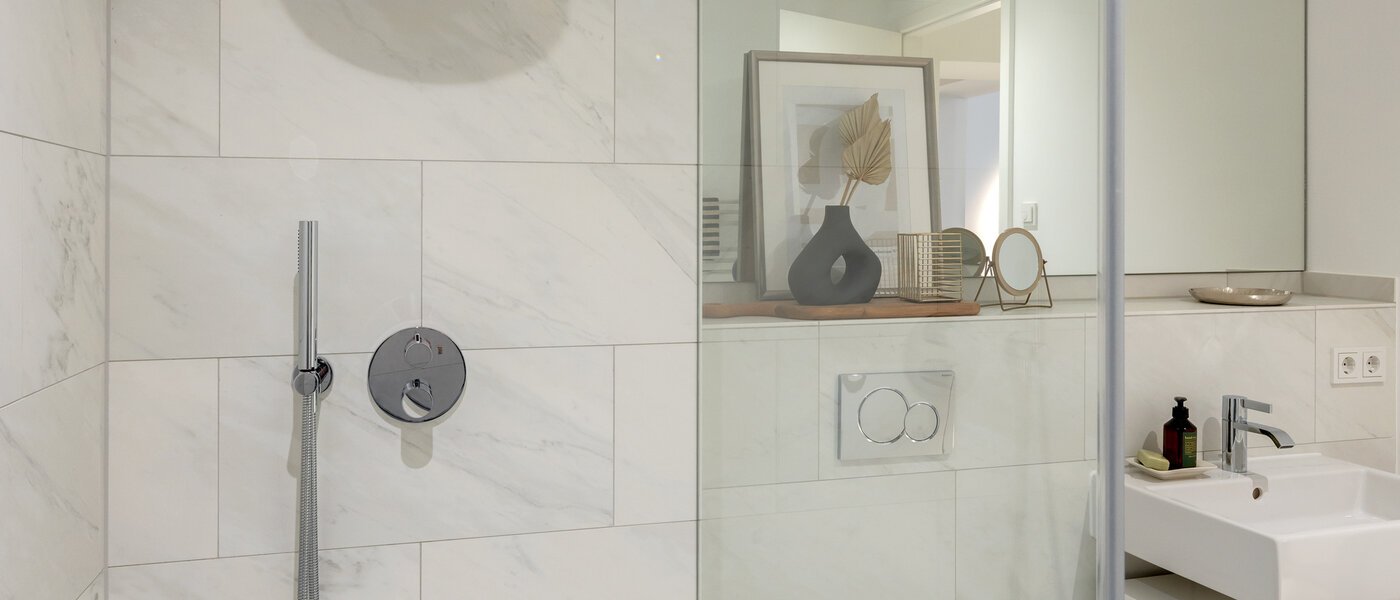 Ravna stran München Au 03 Kopalnica 14250