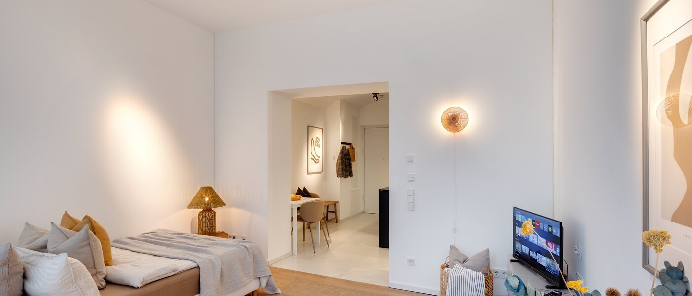 Ravna stran München Au 04 Dnevni prostor 14250