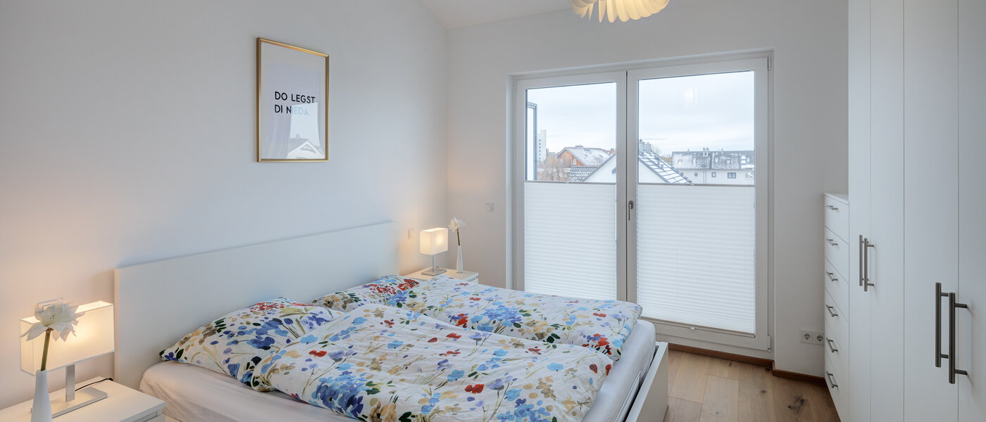 Penthouse byt Putzbrunn 01 Ložnice 14256