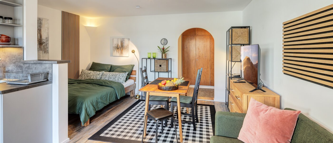 Ravna stran München Pasing 04 Dnevni prostor 14263