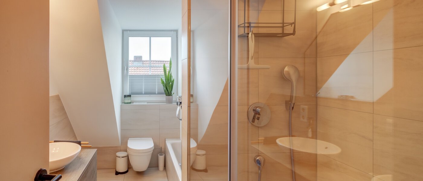 Таванско помещение München Fasangarten 01 Баня 14268