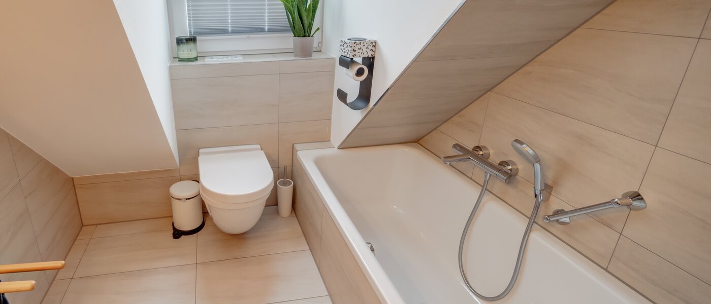 Таванско помещение München Fasangarten 02 Баня 14268