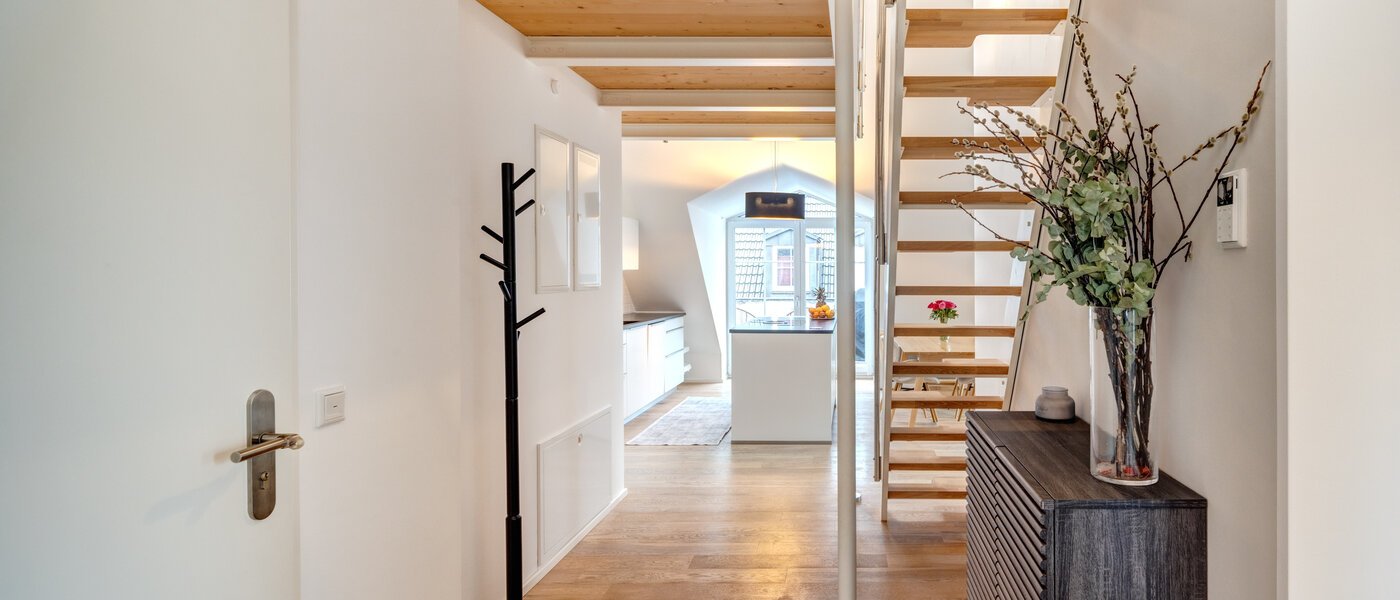 Таванско помещение München Fasangarten 02 Коридор/ коридор 14268