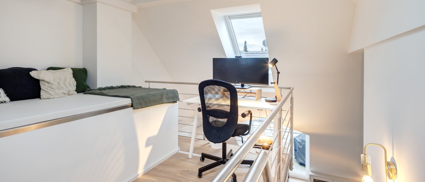 Таванско помещение München Fasangarten 01 Работна зона 14268