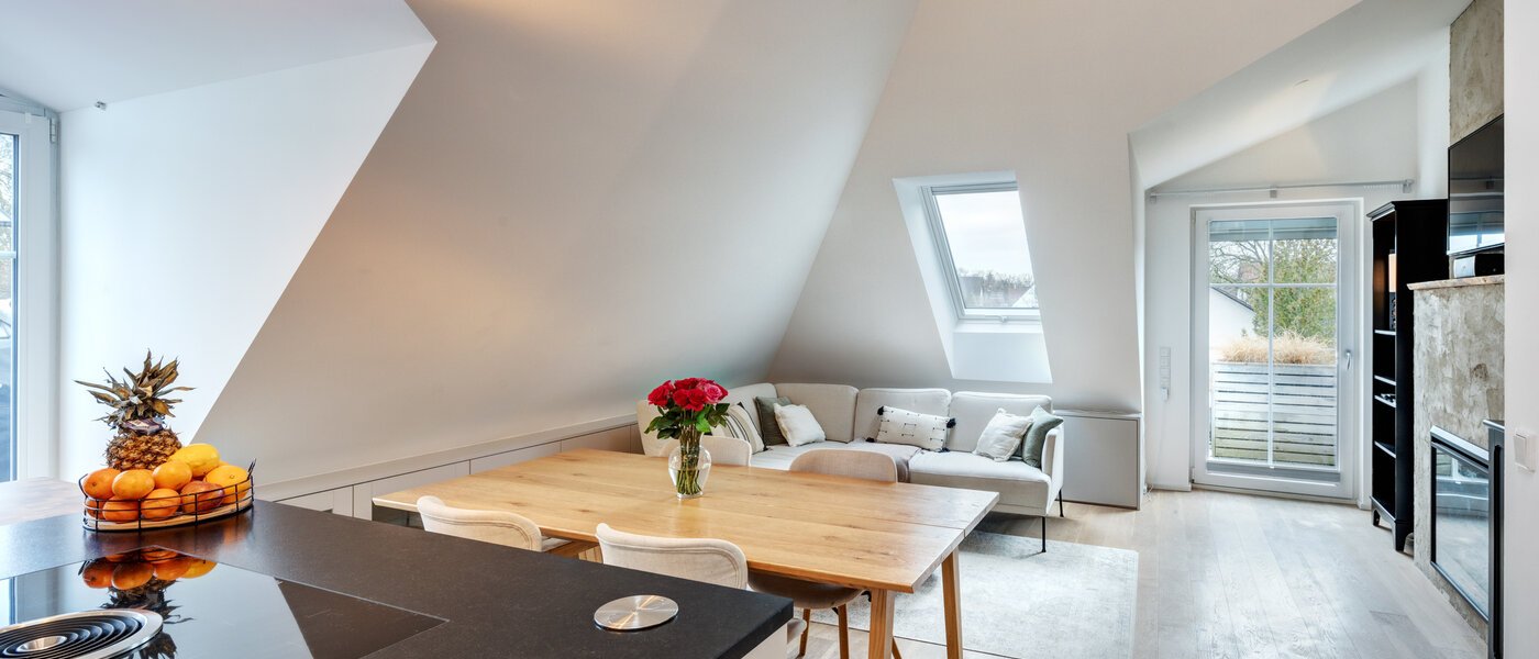 Таванско помещение München Fasangarten 04 Дневна зона 14268