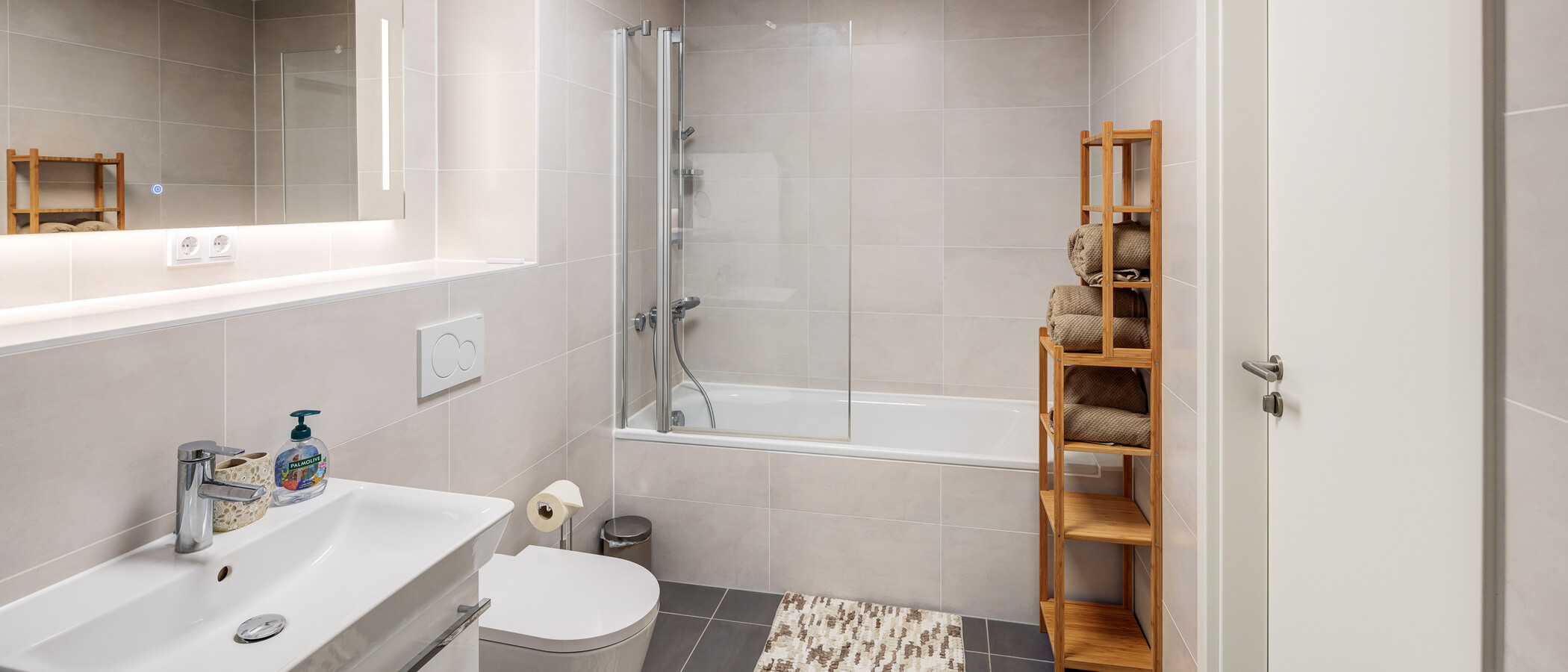 Flat München Neuperlach 01 Baderom 14284