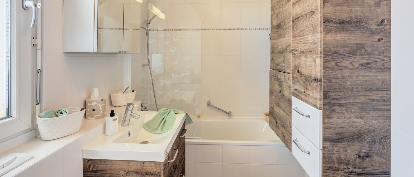 Apartament cu terasă pe acoperiș München Untermenzing 02 Baie 14293