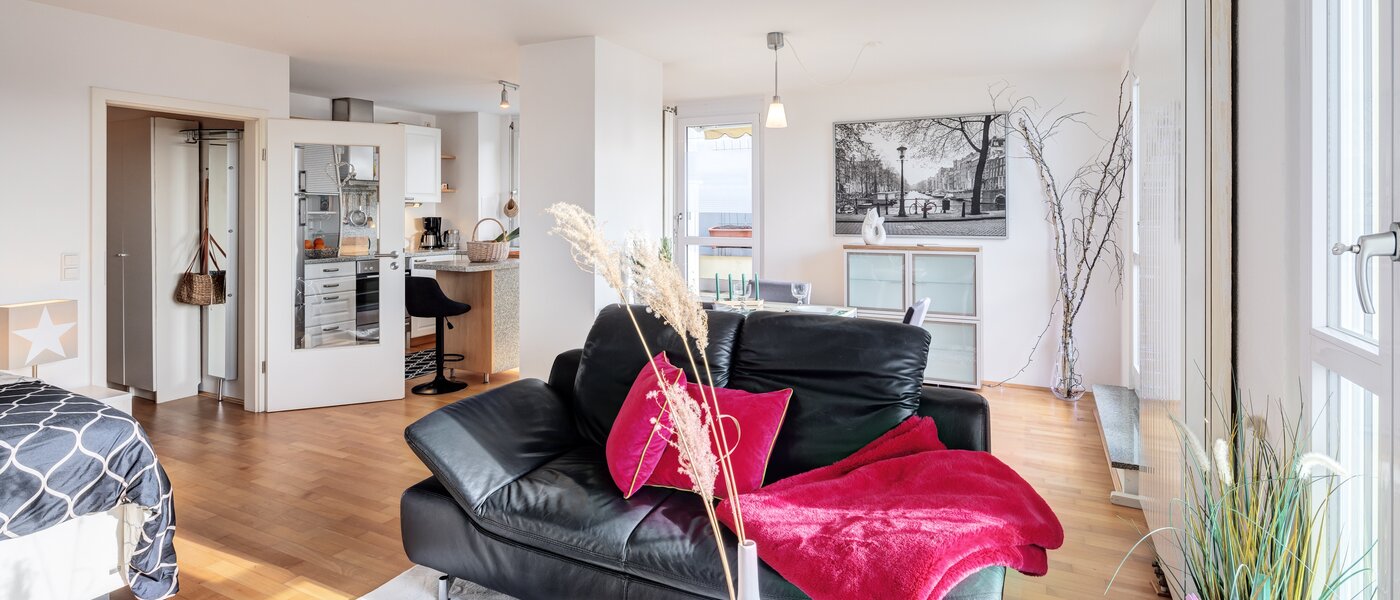 Apartament cu terasă pe acoperiș München Untermenzing 03 Zona de zi 14293