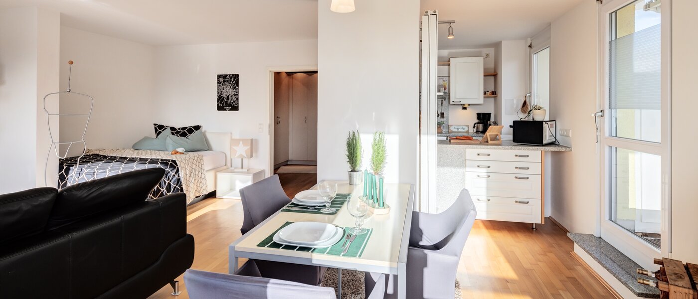 Apartament cu terasă pe acoperiș München Untermenzing 05 Zona de zi 14293