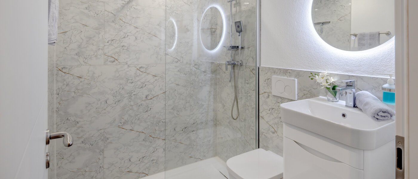 Lapos München Schwabing-West 01 Fürdőszoba 14298