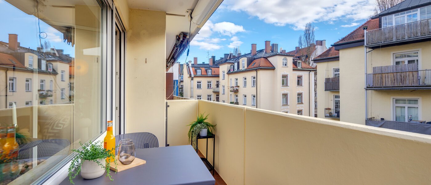 Plat München Schwabing-Nord (zw. Leopoldstraße & Englischen Garten) 02 Balkon 14305