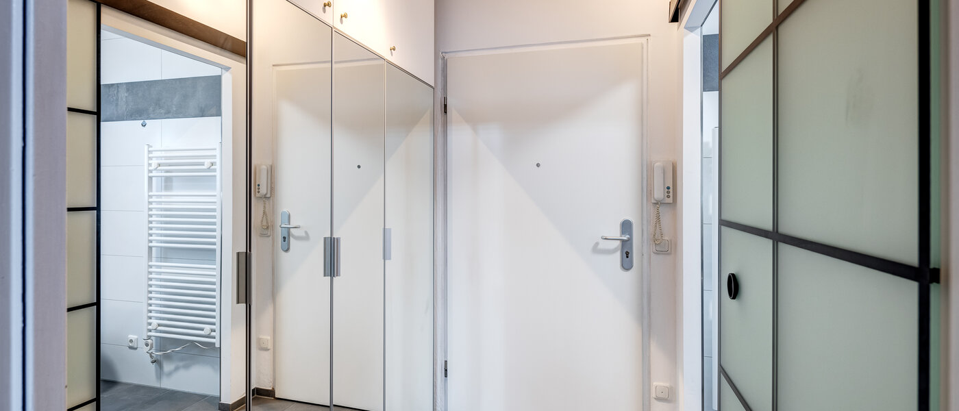 Ploché München Milbertshofen 01 Chodba/chodba 14324